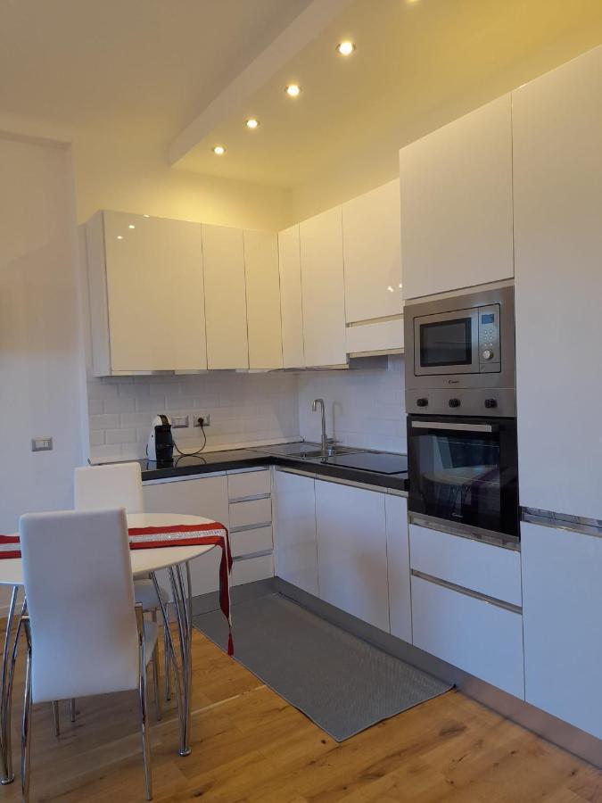 Bellissimo Appartamento Zona 8 Milano Exterior photo